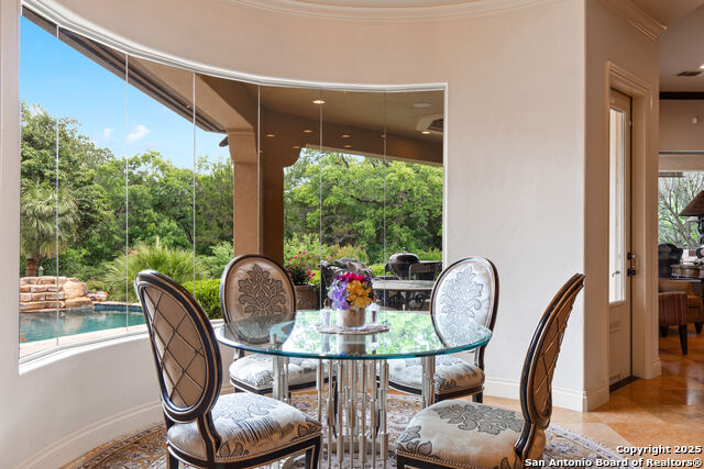 Image 15 of 44 For 410 Bentley Mnr