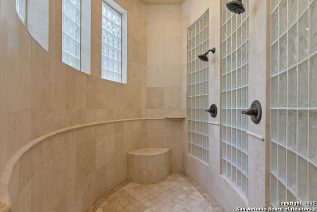 Image 27 of 44 For 410 Bentley Mnr