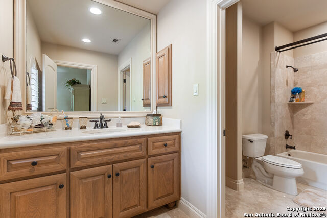 Image 36 of 44 For 410 Bentley Mnr