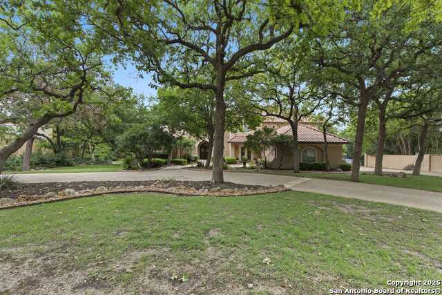 Image 37 of 44 For 410 Bentley Mnr