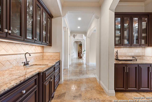 Image 9 of 44 For 410 Bentley Mnr