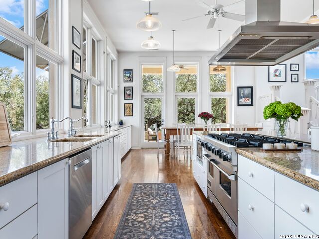 Image 14 of 48 For 3564 Mountain Loop