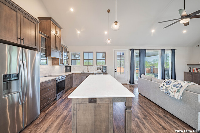 Image 10 of 46 For 112 Magnolia W