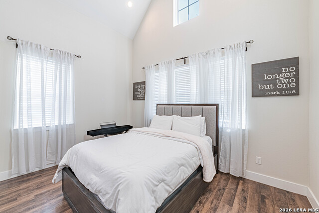 Image 13 of 46 For 112 Magnolia W