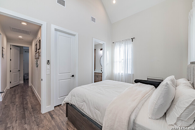 Image 14 of 46 For 112 Magnolia W