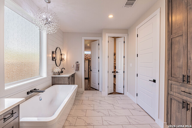 Image 29 of 46 For 112 Magnolia W