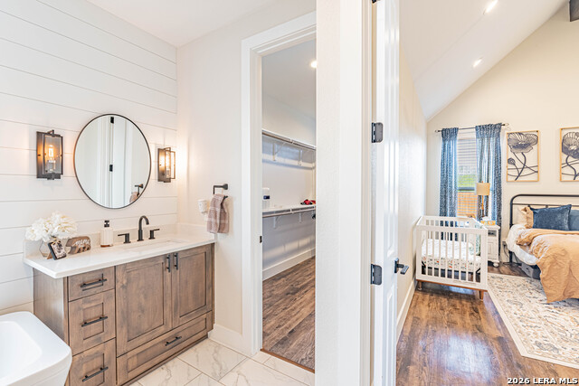 Image 31 of 46 For 112 Magnolia W