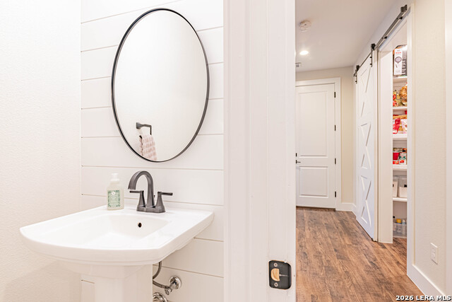 Image 36 of 46 For 112 Magnolia W