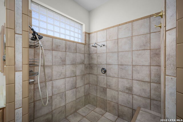 Image 28 of 46 For 632 Lake Valley