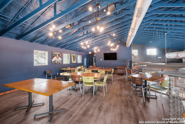 Image 11 of 41 For 13838 Jones Maltsberger