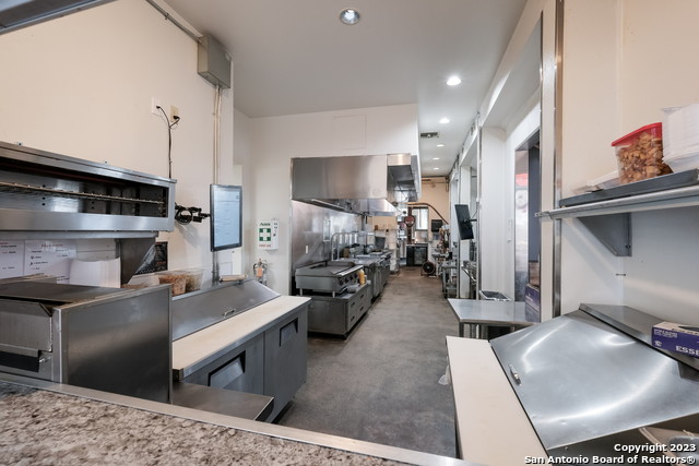 Image 14 of 41 For 13838 Jones Maltsberger