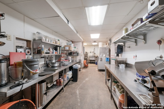 Image 17 of 41 For 13838 Jones Maltsberger