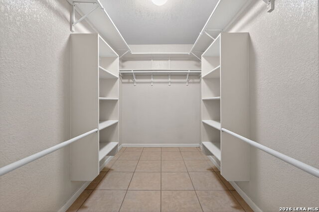 Image 16 of 41 For 20134 Jett Rd S