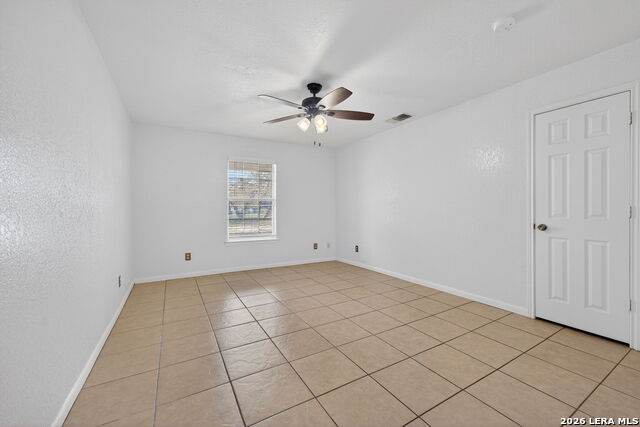 Image 17 of 41 For 20134 Jett Rd S