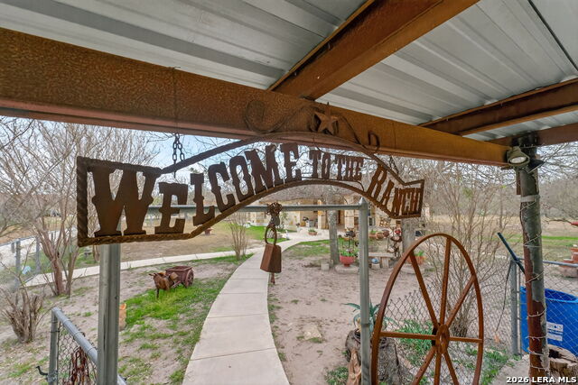 Image 3 of 41 For 20134 Jett Rd S