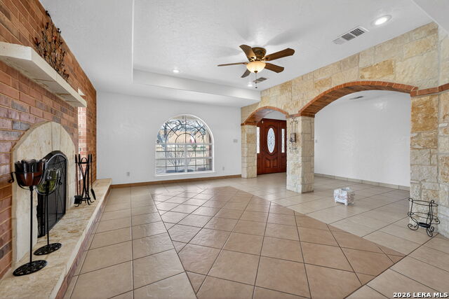 Image 8 of 41 For 20134 Jett Rd S