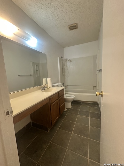 Image 14 of 15 For 8719 Port Of Call