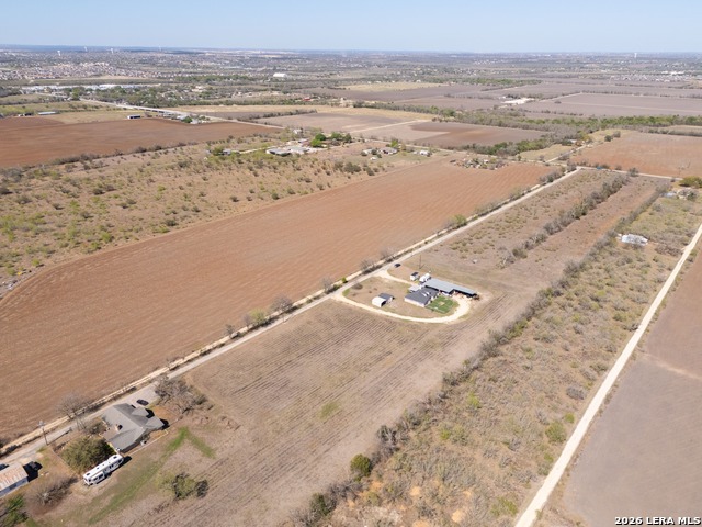 Image 3 of 49 For 401 Concordia