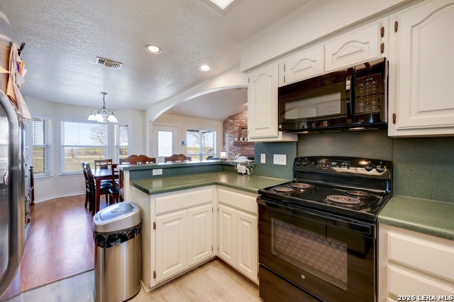 Image 42 of 49 For 401 Concordia