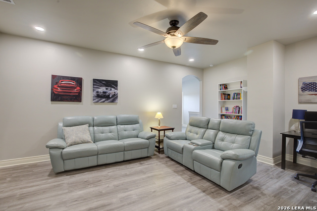 Image 13 of 44 For 750 Cambridge