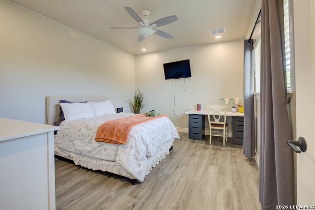 Image 15 of 44 For 750 Cambridge