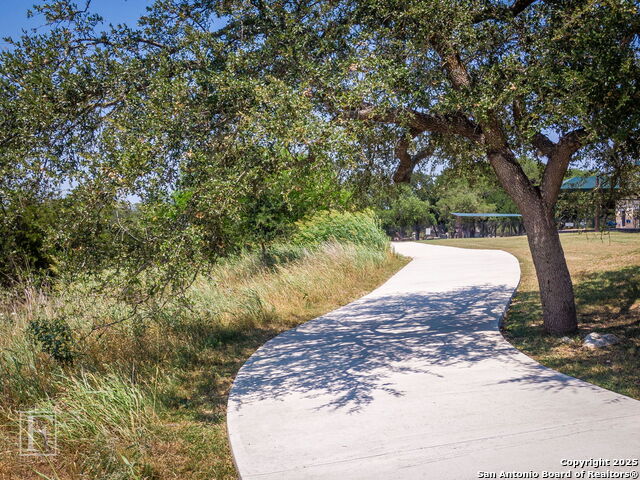 Image 32 of 44 For 750 Cambridge