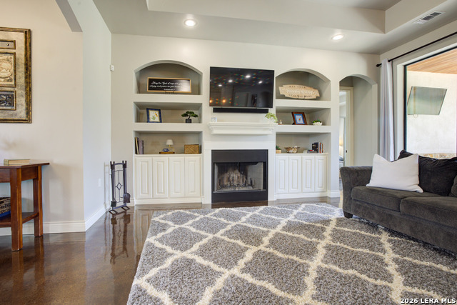 Image 6 of 44 For 750 Cambridge