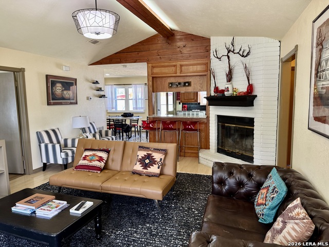 Image 4 of 15 For 1134 Peach Tree