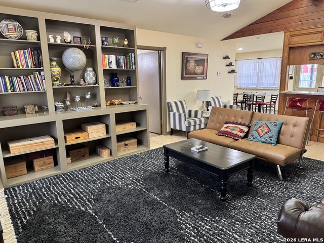 Image 5 of 15 For 1134 Peach Tree