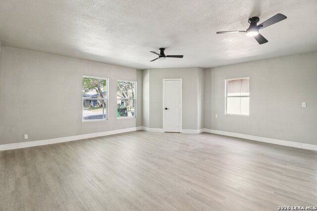 Image 15 of 19 For 9006 Bowline