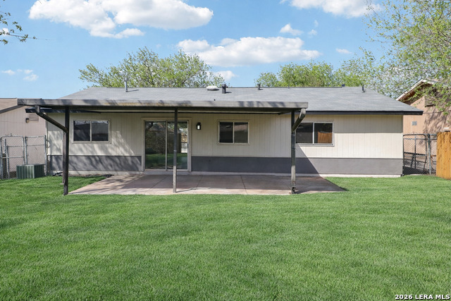 Image 18 of 19 For 9006 Bowline