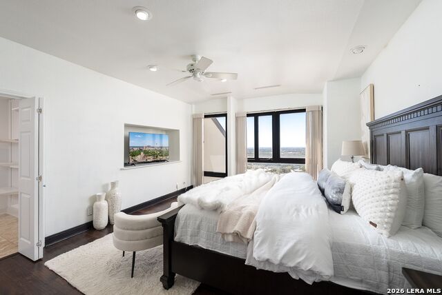 Image 13 of 49 For 7701 Wurzbach  2302