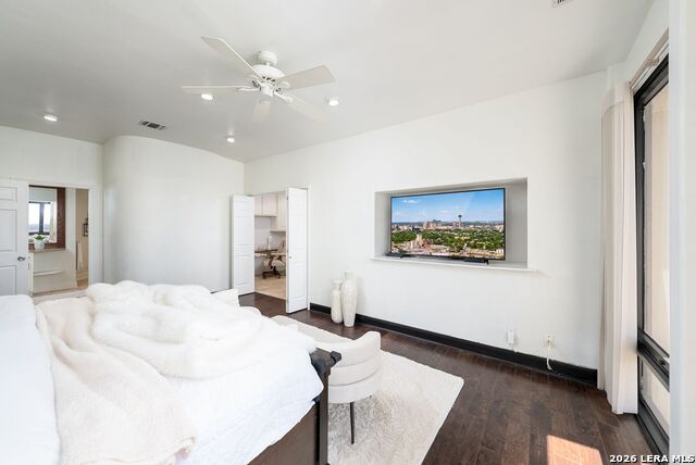 Image 15 of 49 For 7701 Wurzbach  2302