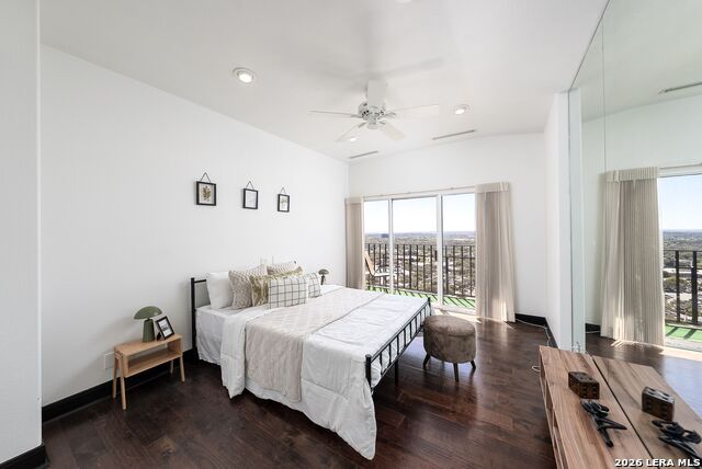 Image 21 of 49 For 7701 Wurzbach  2302