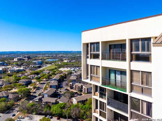 Image 28 of 49 For 7701 Wurzbach  2302