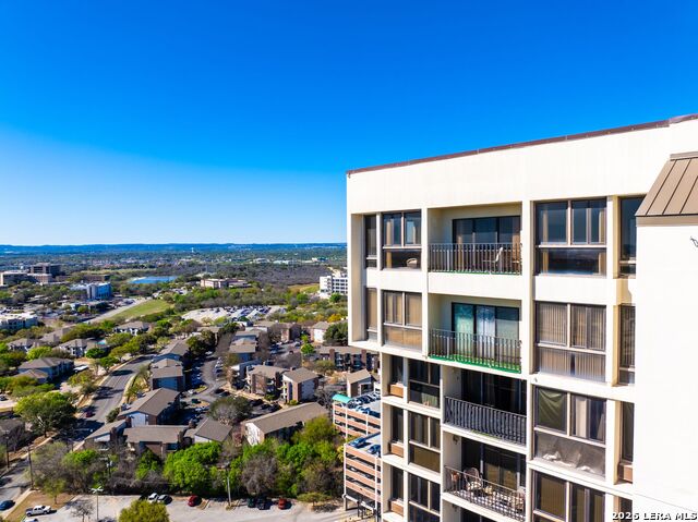 Image 29 of 49 For 7701 Wurzbach  2302