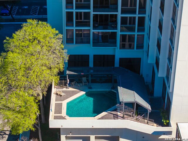 Image 31 of 49 For 7701 Wurzbach  2302