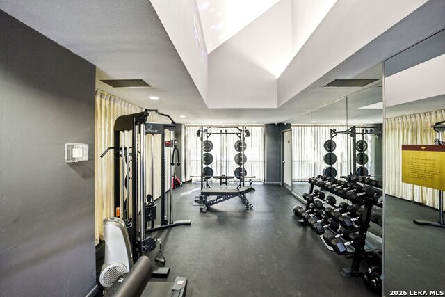 Image 39 of 49 For 7701 Wurzbach  2302