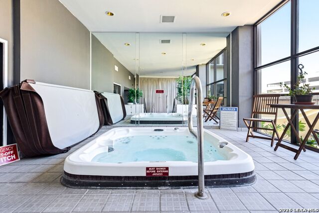 Image 41 of 49 For 7701 Wurzbach  2302