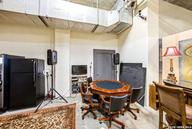 Image 46 of 49 For 7701 Wurzbach  2302