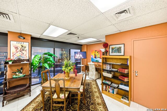 Image 48 of 49 For 7701 Wurzbach  2302