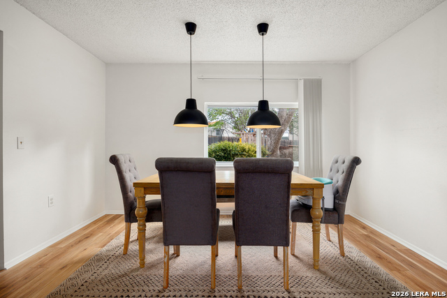 Image 11 of 42 For 16226 Pinetree