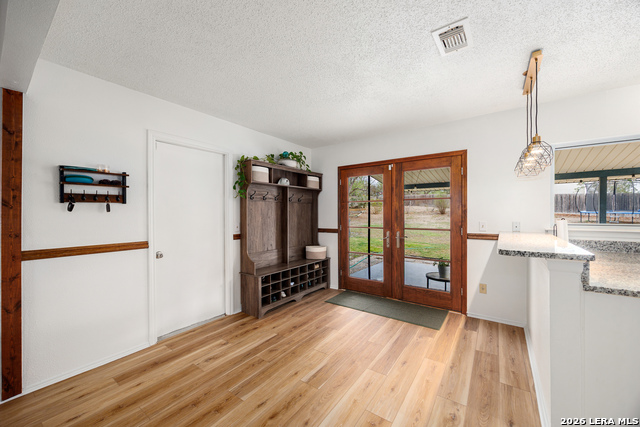 Image 18 of 42 For 16226 Pinetree