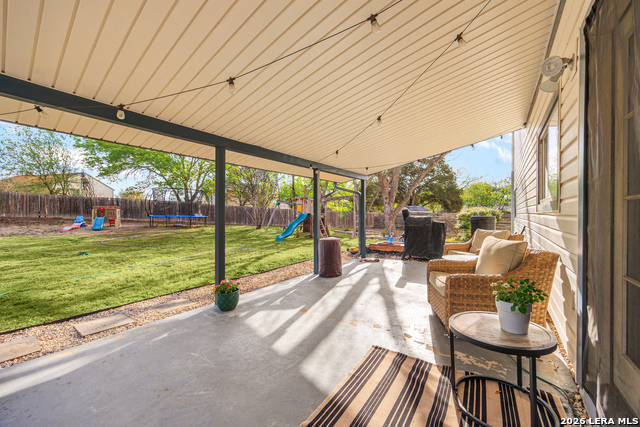 Image 33 of 42 For 16226 Pinetree