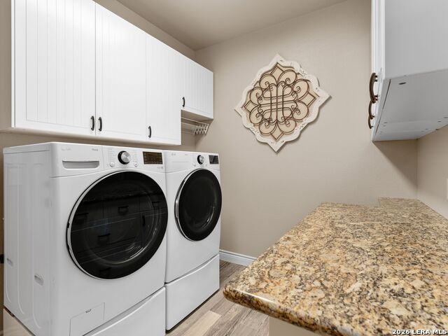 Image 28 of 62 For 333 Pike  