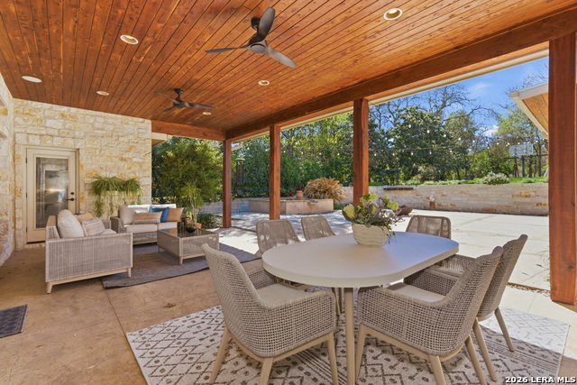 Image 3 of 62 For 333 Pike  