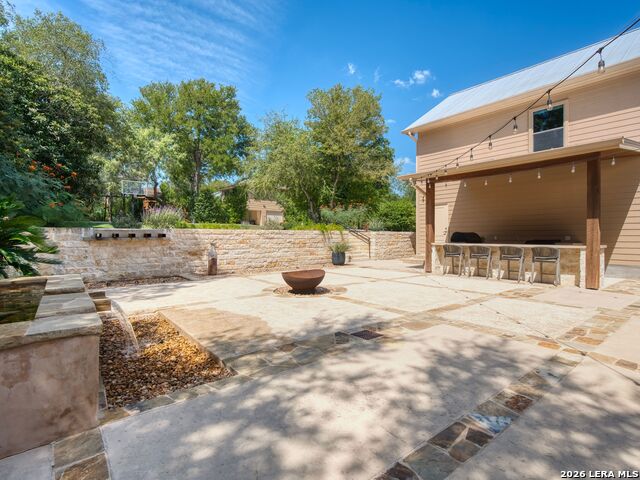 Image 43 of 62 For 333 Pike  