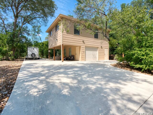 Image 50 of 62 For 333 Pike  