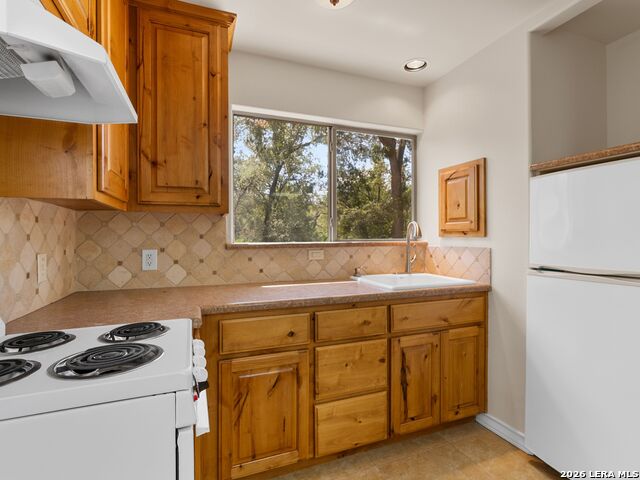 Image 53 of 62 For 333 Pike  