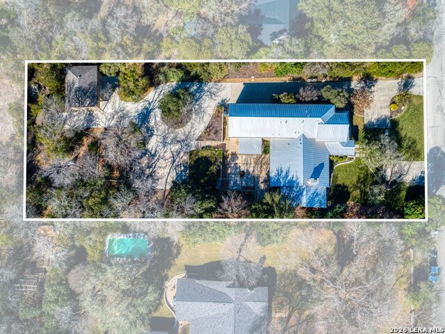 Image 58 of 62 For 333 Pike  